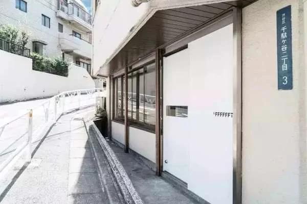 日本小夫妻开了一间小店只卖白T恤 半年就火遍全球!