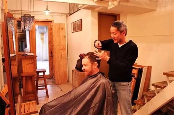 33㎡的理发店每天只接待5个客人 竟然成了世界级的网红店