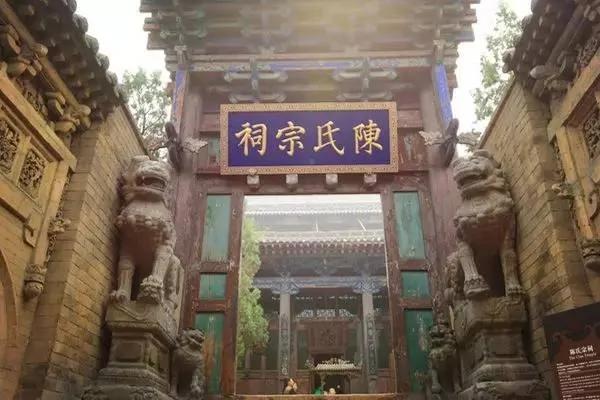 他深受康熙器重 冒杀头风险在老家盖了一"故宫"