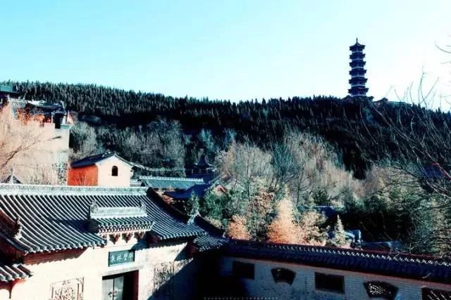 他深受康熙器重 冒杀头风险在老家盖了一"故宫"