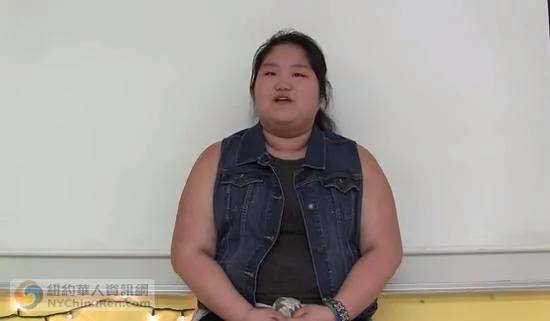 美国女高中生因露锁骨违反校规被遣送回家 后来…