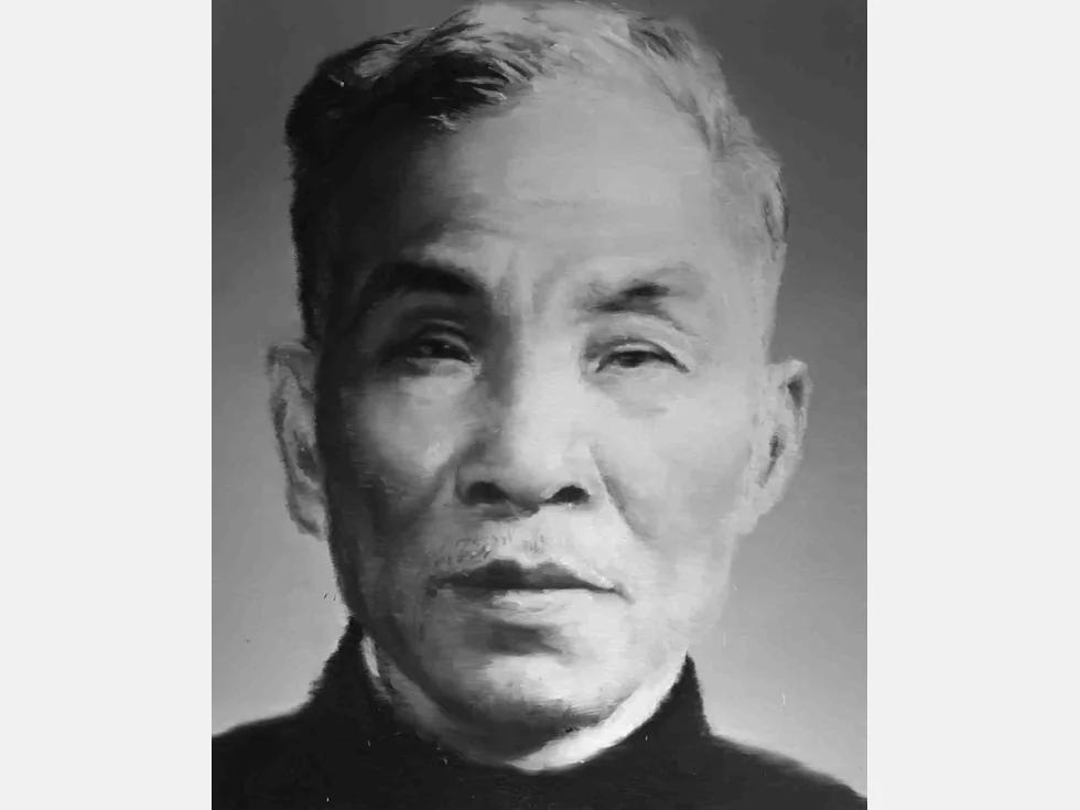 翦伯赞夫妇自杀之谜:落井下石终害自己