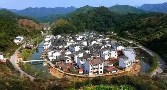 外国人独爱这10个中国小城 你呢 ?
