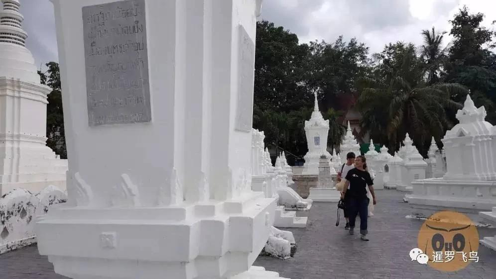 中国情侣在泰国拍下这组婚纱照 遭当地舆论狠批