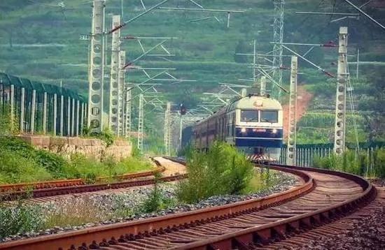 史上最慢的火车42年从未涨价 仅需11.5元