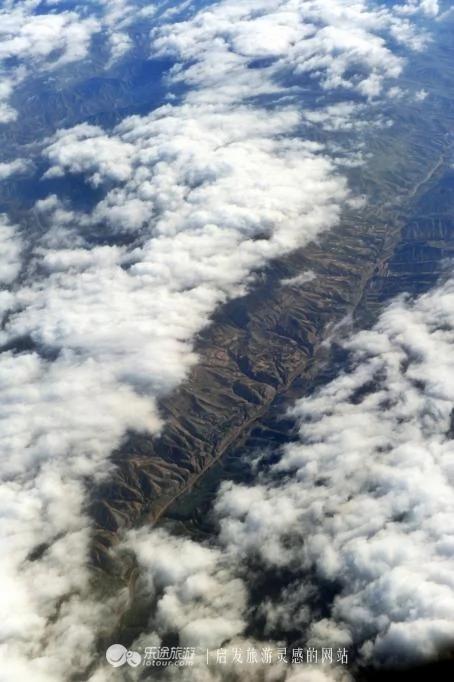 天山最后的秘境 新疆库车神秘大峡谷