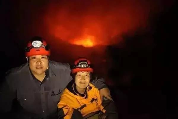 北京夫妻玩命环游十年 被悬赏通缉 被总理祝福…