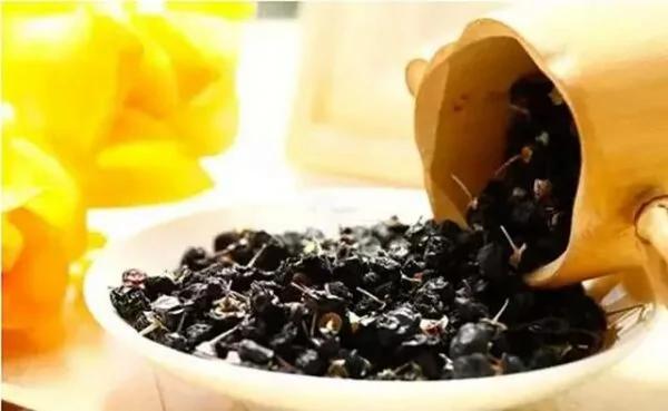 不要再当冤大头! 这些被吹上天的食物根本没用