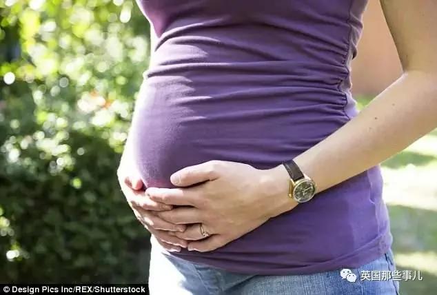 25年前她通过试管生了俩娃…如今发现了个大阴谋