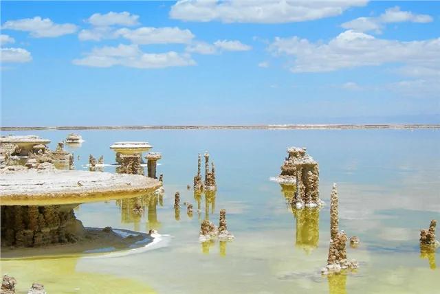 一座价值12万亿元的湖 里面储藏的盐够全世界人吃1000年