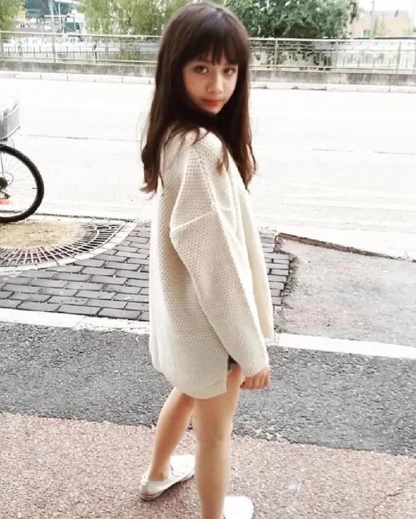 她们是“全球最美”混血双胞胎!没想到长大后变成“这样”…太夸张了啦!