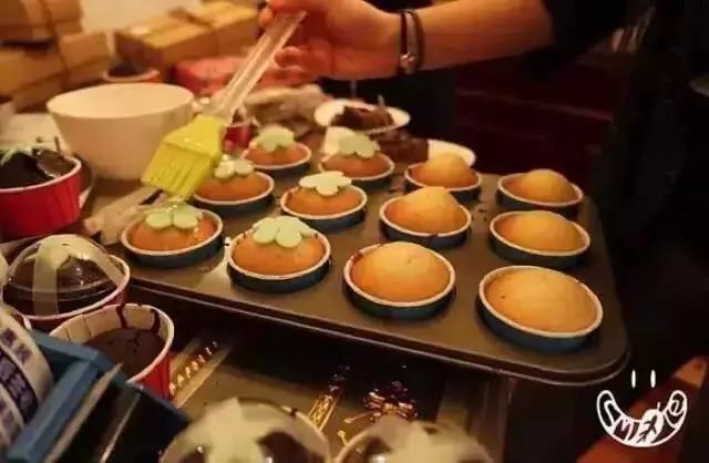 14岁吃素 17岁创素食品牌 三个小女孩 将美好理想付诸行动!