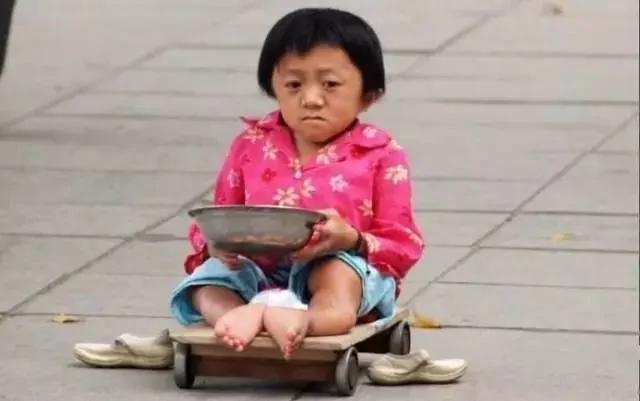 江一燕点赞的“黑幕”片都被禁播 5千万网友不干了!看完不寒而栗… (图集