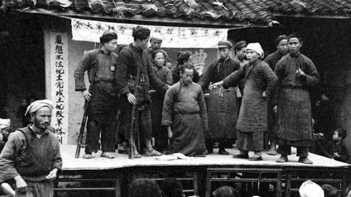 土改运动中的地主女眷