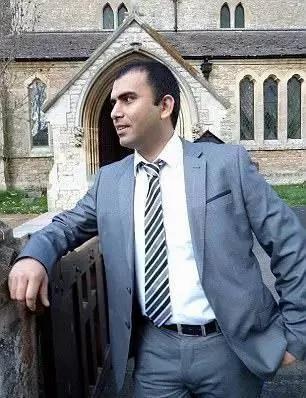 乔装13岁少女引恋童癖出洞…这群英国壮汉厉害了!