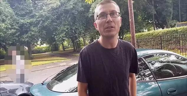 乔装13岁少女引恋童癖出洞…这群英国壮汉厉害了!