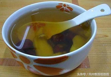 医生告诫:红枣跟它一起泡 5天逼出体内10年湿毒!夏天最见效!
