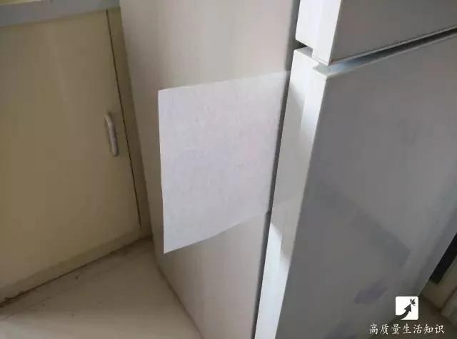 在冰箱里放一块这个 10年都不用清洁冰箱!