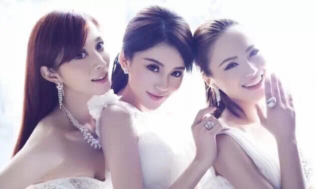 新娘妆前后对比 化妆师这个职业真是太逆天了!