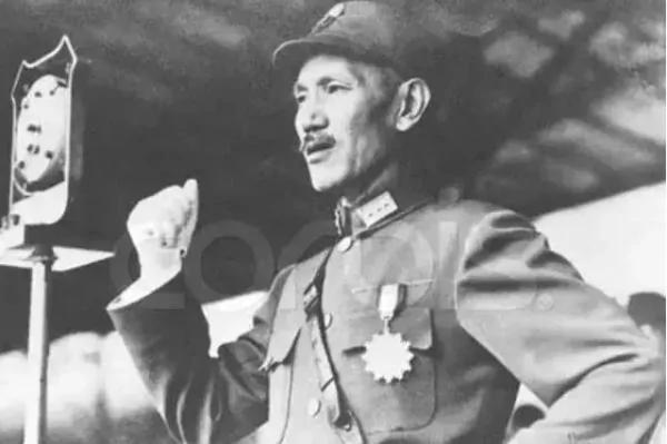 蒋介石为什么打压学生参军?