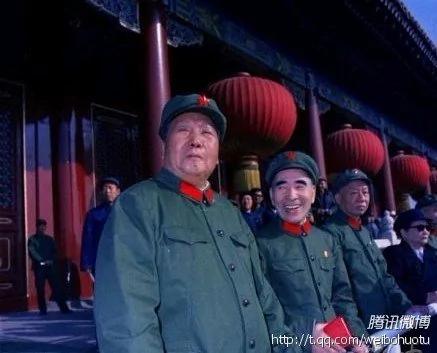 【揭秘】中共广告史上最成功 61座行宫18岁少女围绕只为毛
