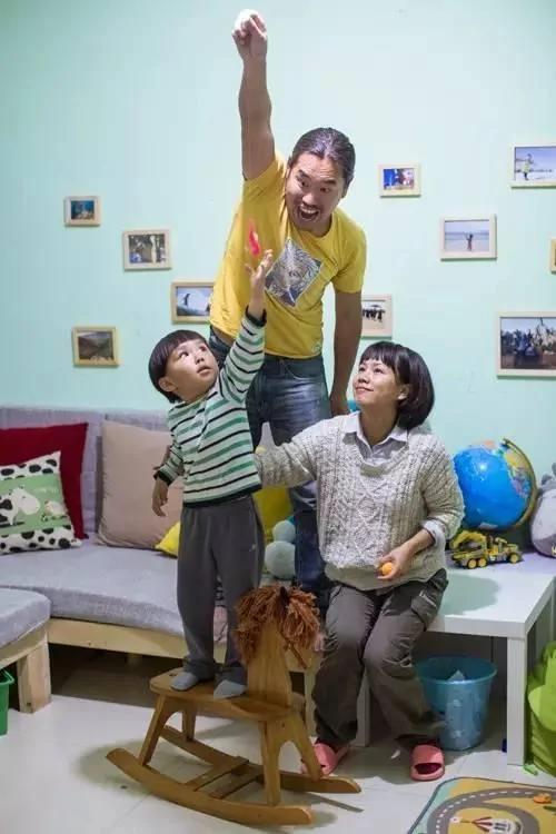 有钱不买房 中国夫妻用160天 带4岁孩子走遍南北极
