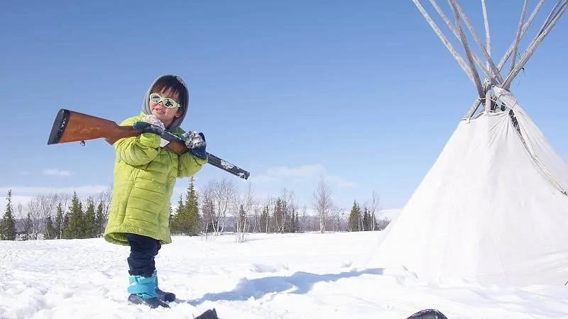 有钱不买房 中国夫妻用160天 带4岁孩子走遍南北极