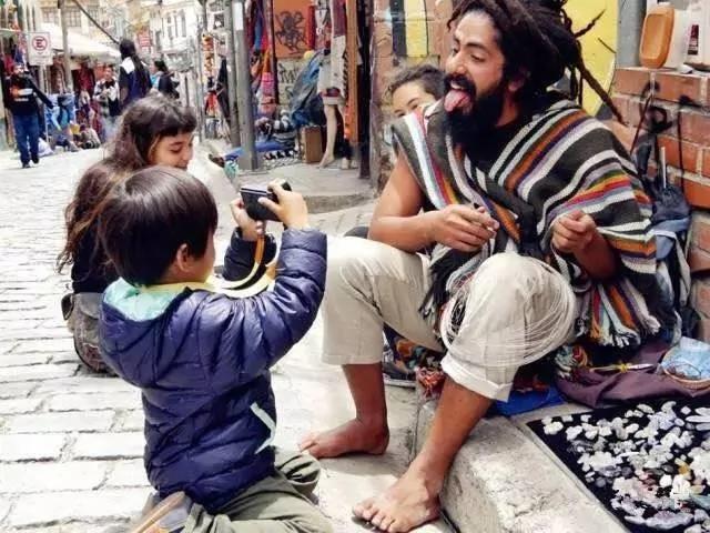 有钱不买房 中国夫妻用160天 带4岁孩子走遍南北极