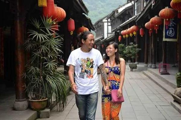 “世界那么大 我想去看看” 辞职爆红女教师去了这些地方