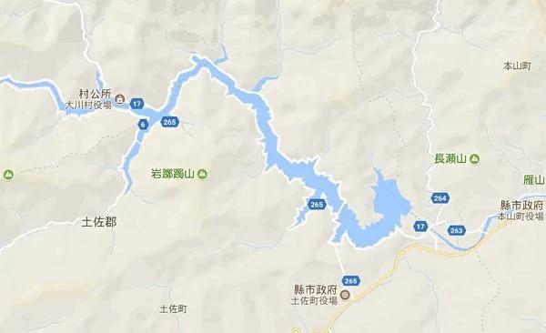 日本网民搭机俯瞰地面拍到“一条龙”