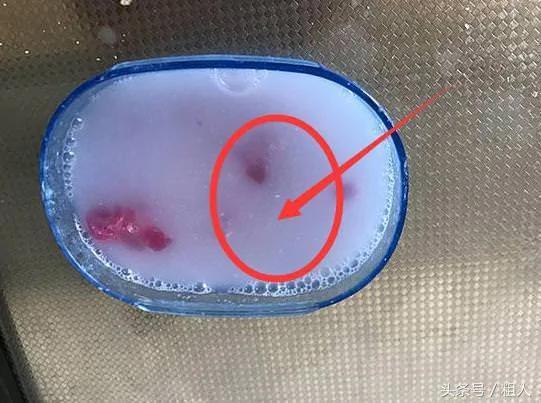 别傻傻用清水擦玻璃 教你简单小方法 玻璃一尘不染半年不用擦