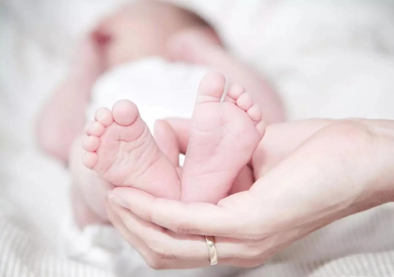 陪太太3次剖腹产后 我才知道当女人有多难