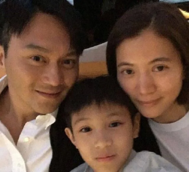 袁咏仪儿子误会张智霖做警察卖寿司被叫家长 阿波罗新闻网