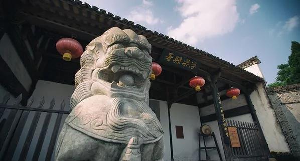 【老照片】兲朝的衙门连这点脸面都不装了