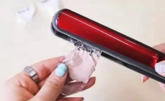 透明手套居然还能这么用?!你不会以为只能拿来染头发吧!