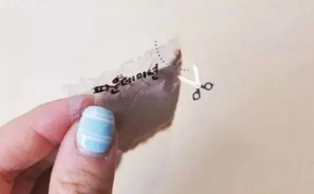 透明手套居然还能这么用?!你不会以为只能拿来染头发吧!