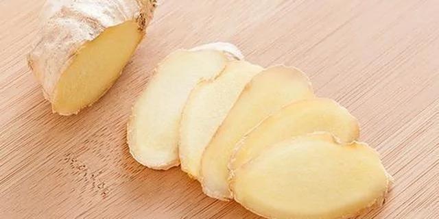 治疗咳嗽最有效的方法 7大食疗让你立即止咳