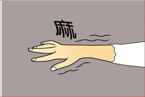 没病为何手麻?注意这两方面的原因