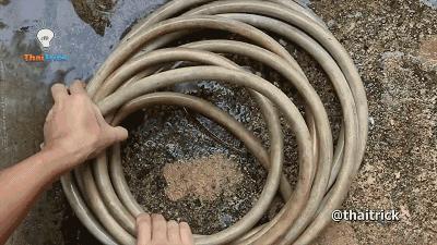 剪一块洗碗海绵 清洁电风扇不用拆 干净程度就像新买的