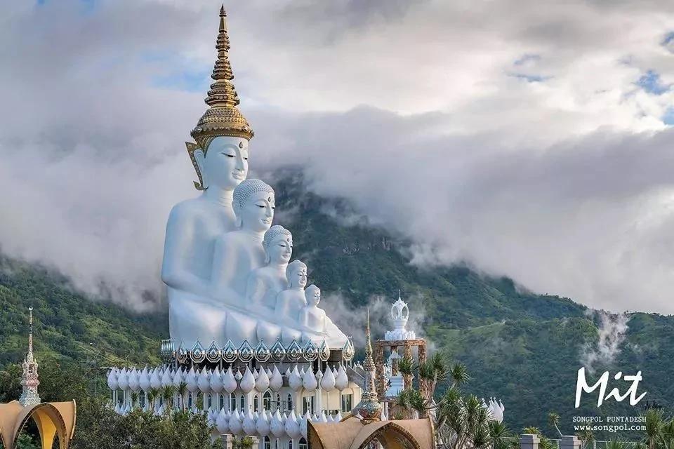泰网友提醒拍照中国游客:那是烧尸房不是佛寺