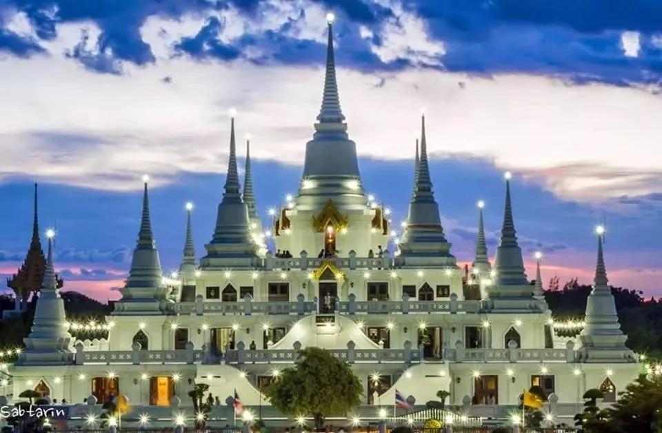 泰网友提醒拍照中国游客:那是烧尸房不是佛寺