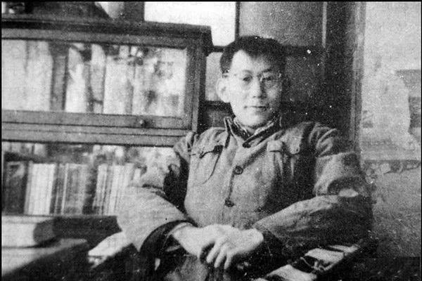 林辉:一副对联之争与遇罗克之死