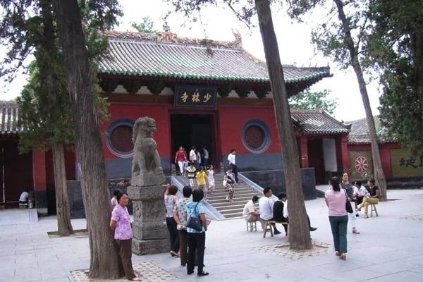 史上最牛的三个钉子户,抗拆迁敢和皇帝打官司