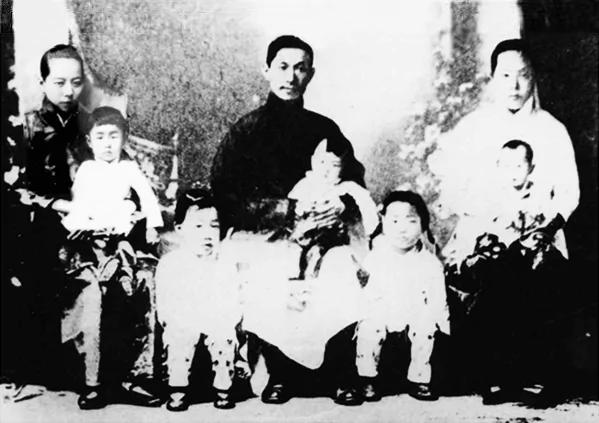 蔡锷离京不需要小凤仙