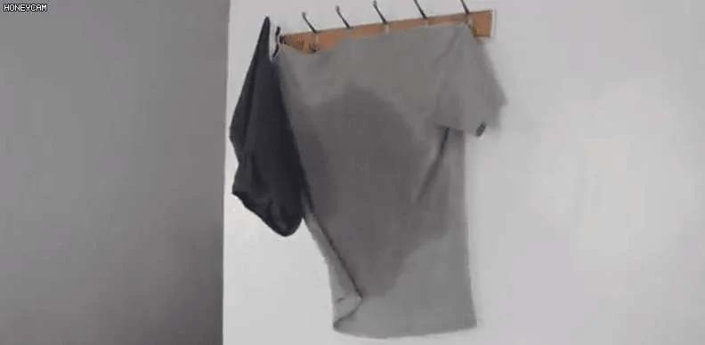 教你一秒种拧干衣服 比用洗衣机甩还干得透 超实用