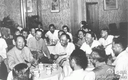 【揭秘】两名亚洲国家领袖 一个细腰蓝桥深情眷爱 一个始乱终弃 但不是毛泽东