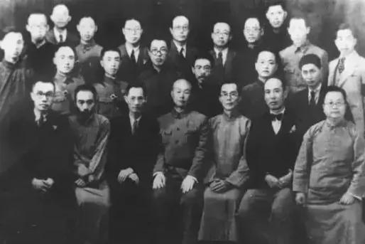 民国为何出产大师?