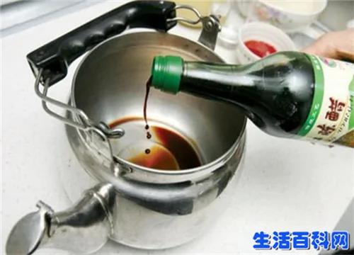 热水壶的水垢危害大 教你简单一招 瞬间去除水垢烦恼
