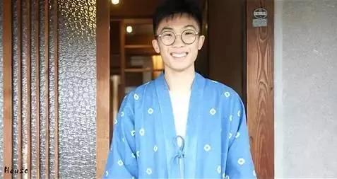 90后男孩把6吨剩菜变成旗袍 轰动了整个香港