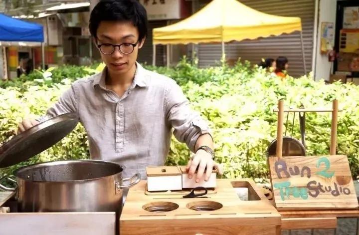 90后男孩把6吨剩菜变成旗袍 轰动了整个香港